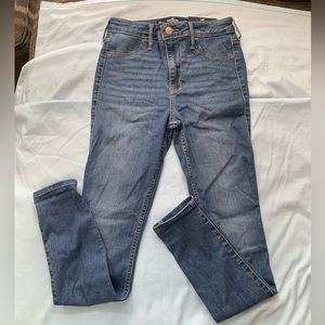Hollister high-rise jean leggings NWT 🌴